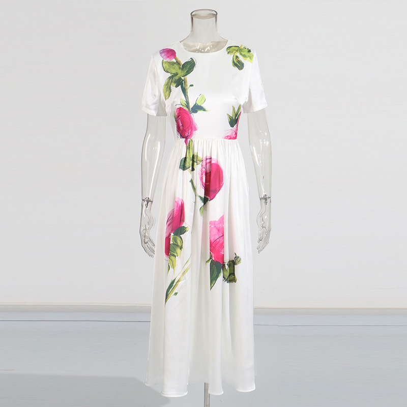 Floral Print Dress, Figure-flattering Round-neck