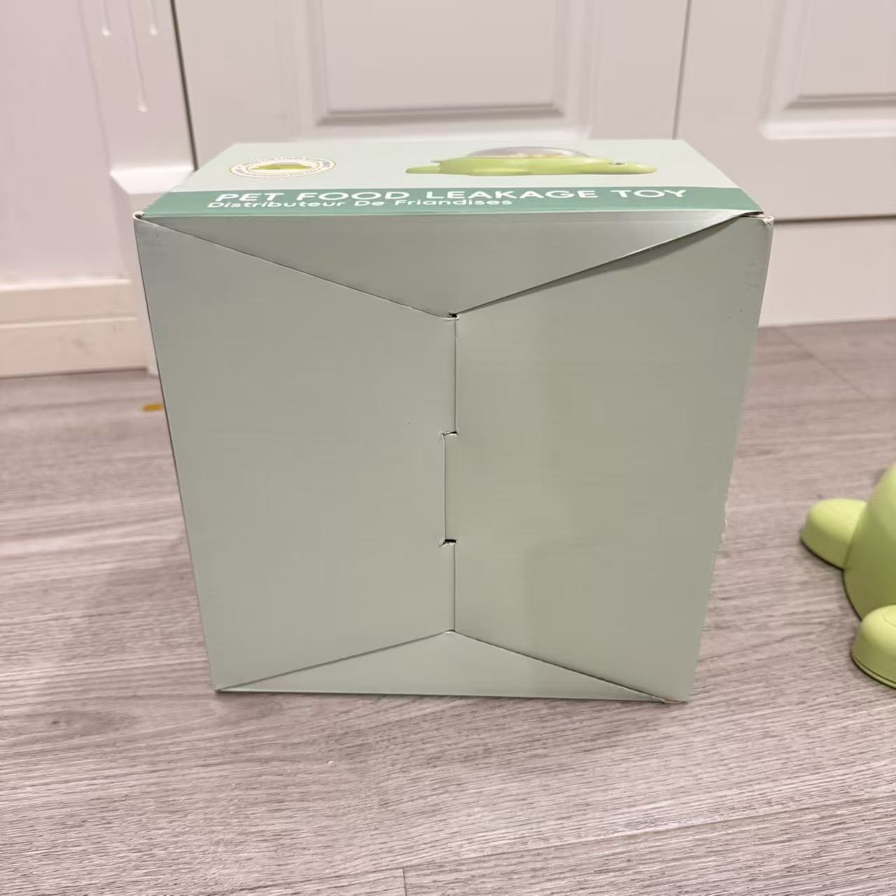 Pet Food Dispenser