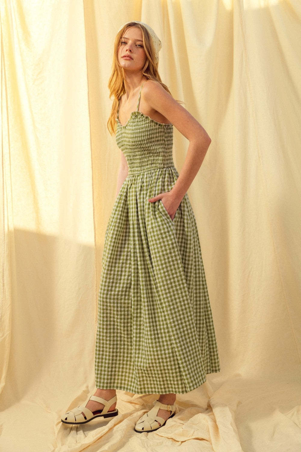 A-line Slimming Dress For Women With A Fitted Waist