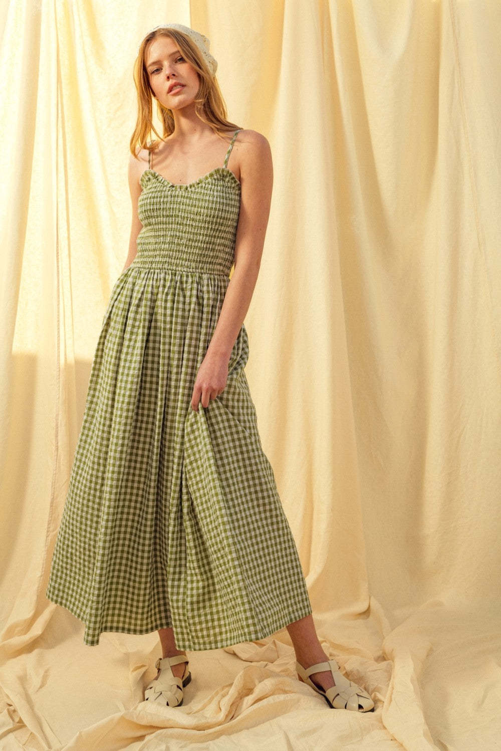 A-line Slimming Dress For Women With A Fitted Waist