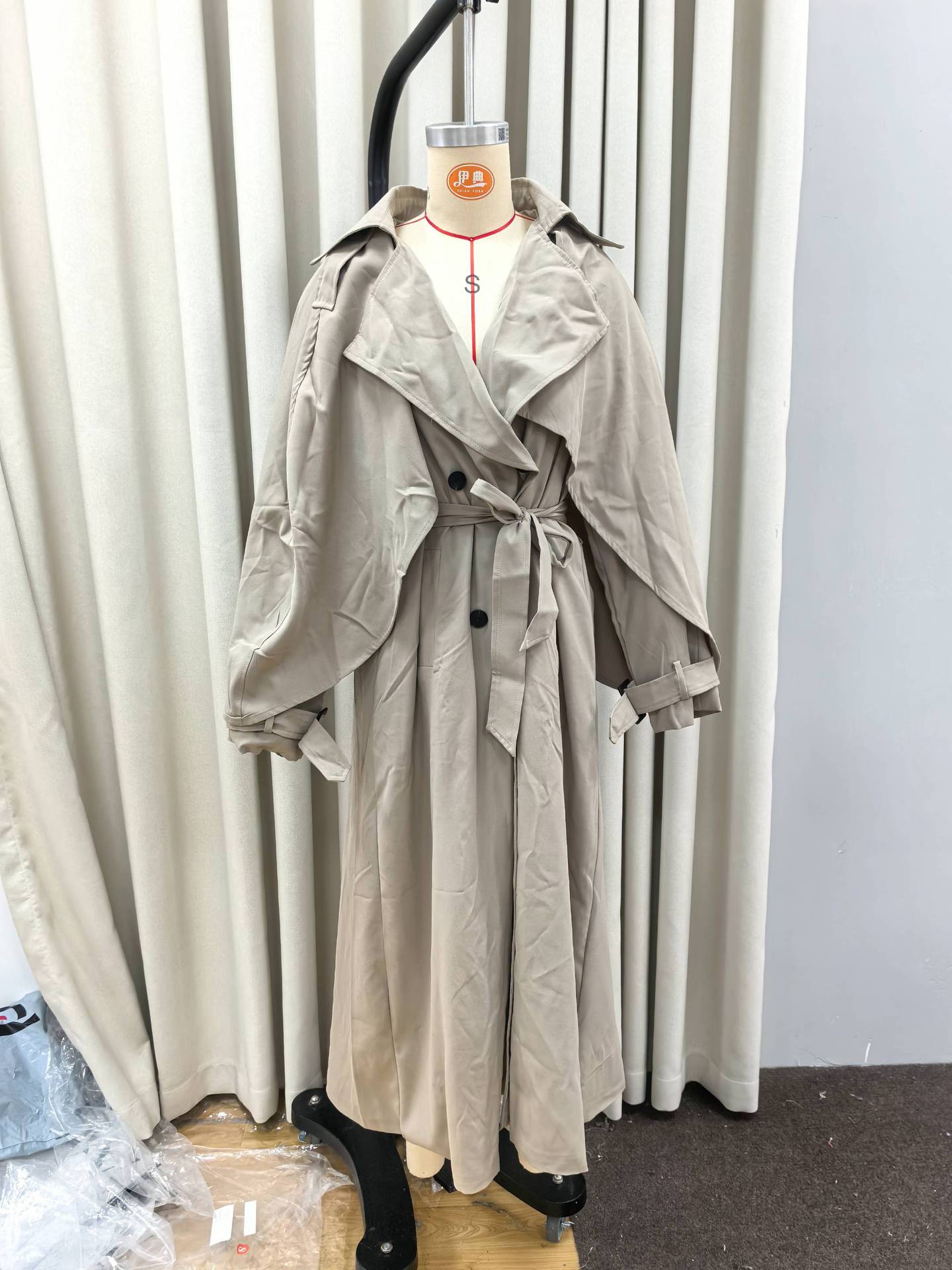 Solid-color Trench Coat