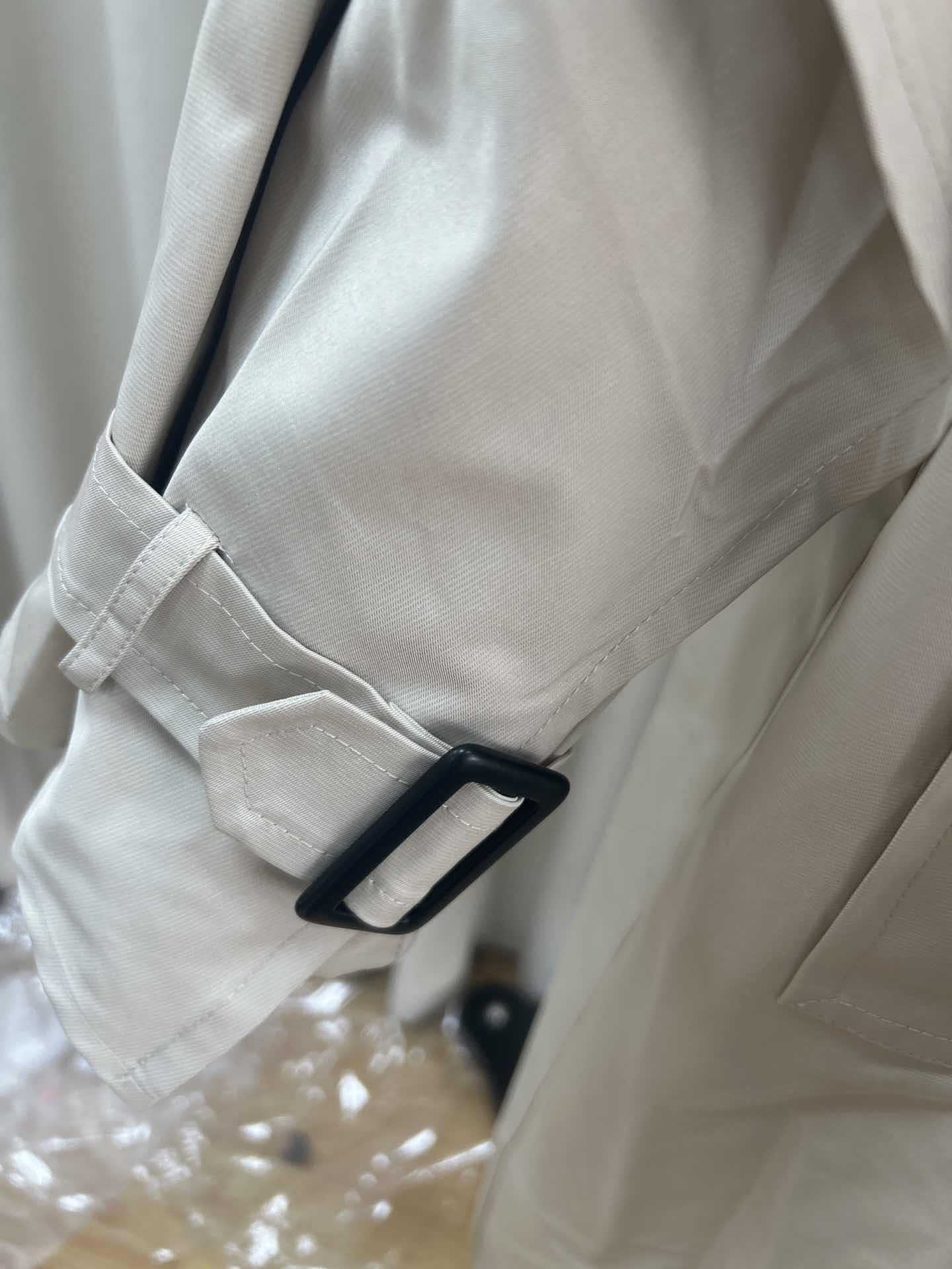 Solid-color Trench Coat