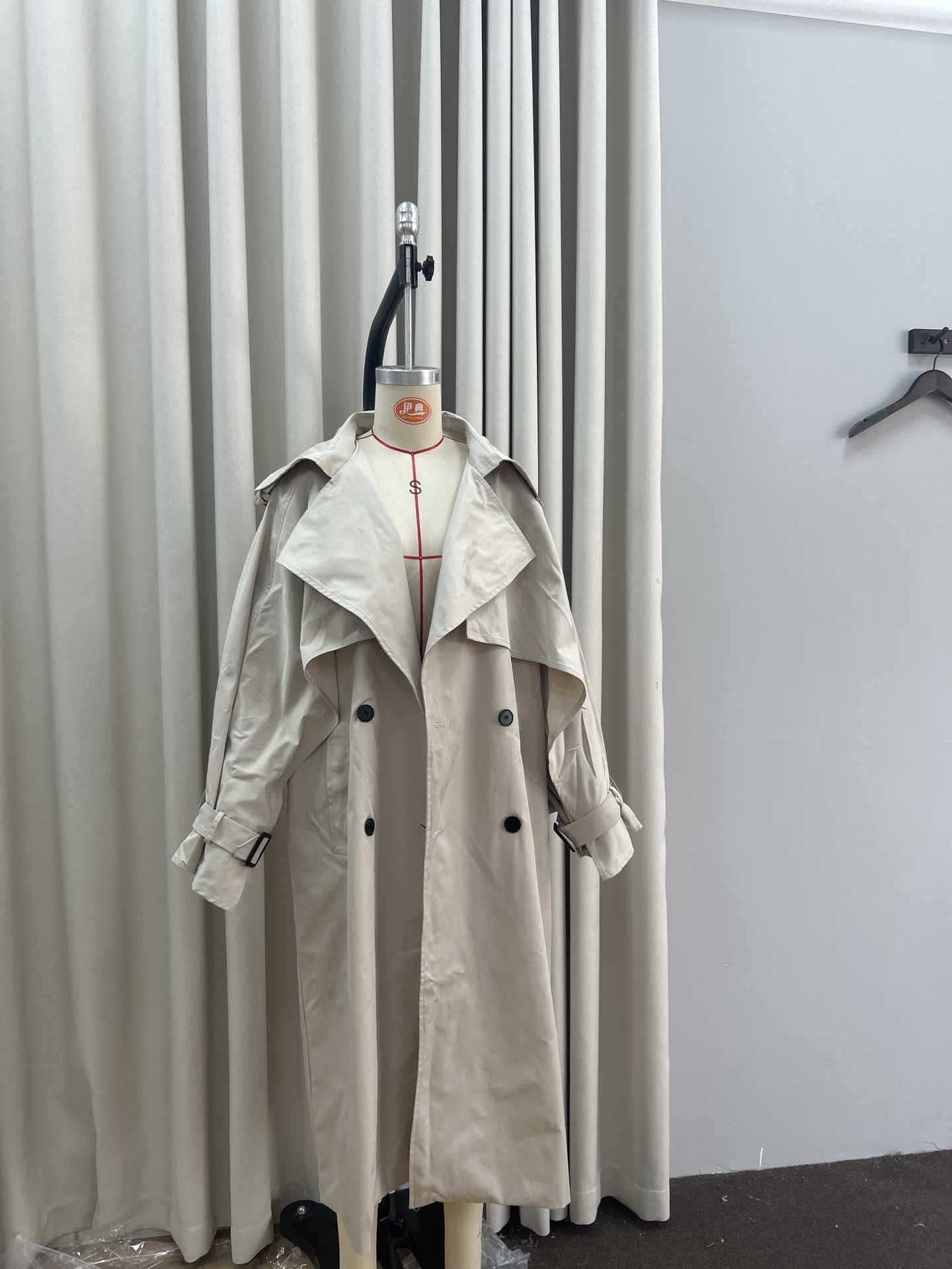 Solid-color Trench Coat