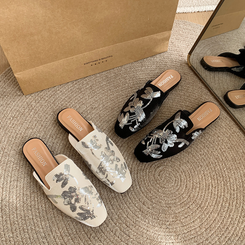 Plus Size Square Toe Mules