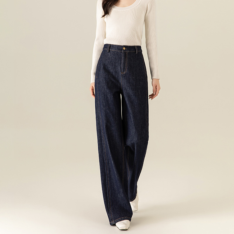 Womens Straight-Leg Denim Jeans