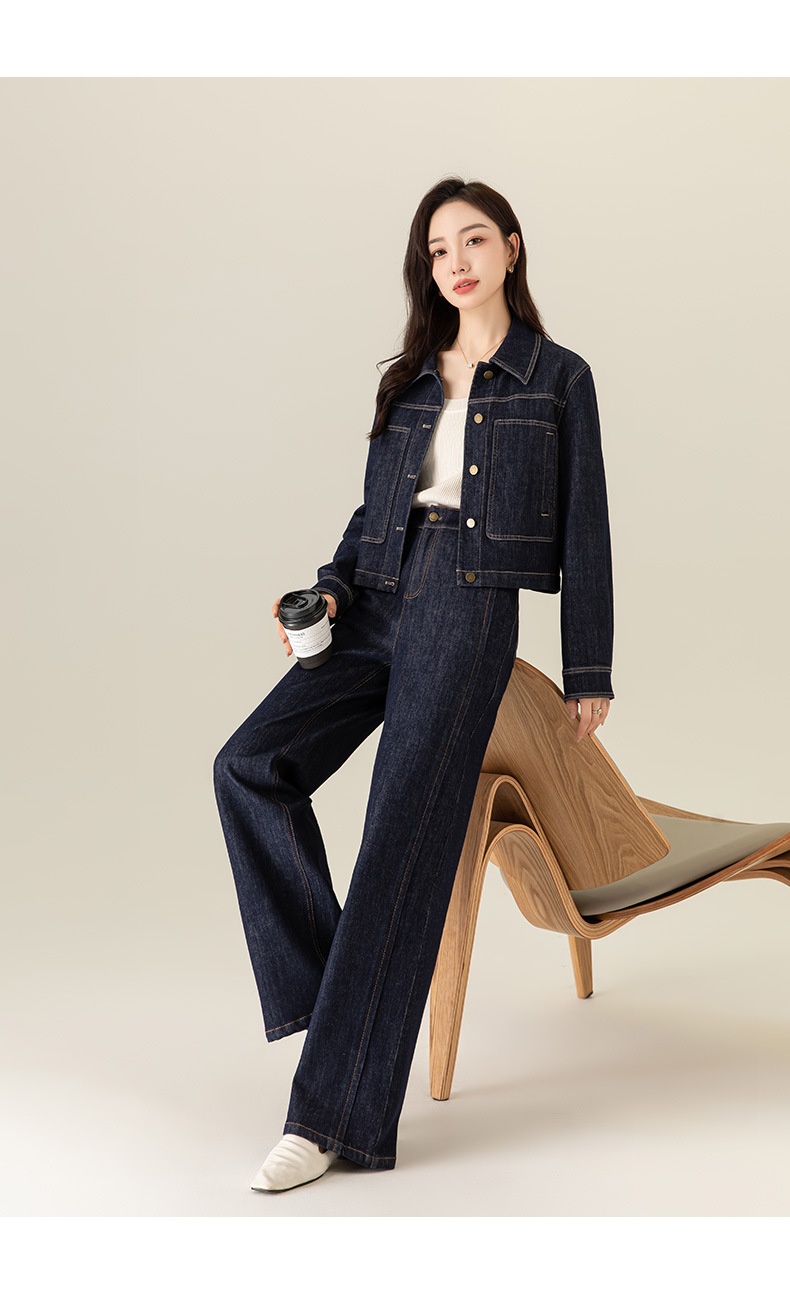 Womens Straight-Leg Denim Jeans