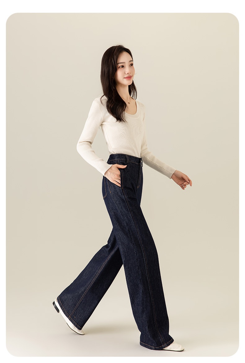 Womens Straight-Leg Denim Jeans
