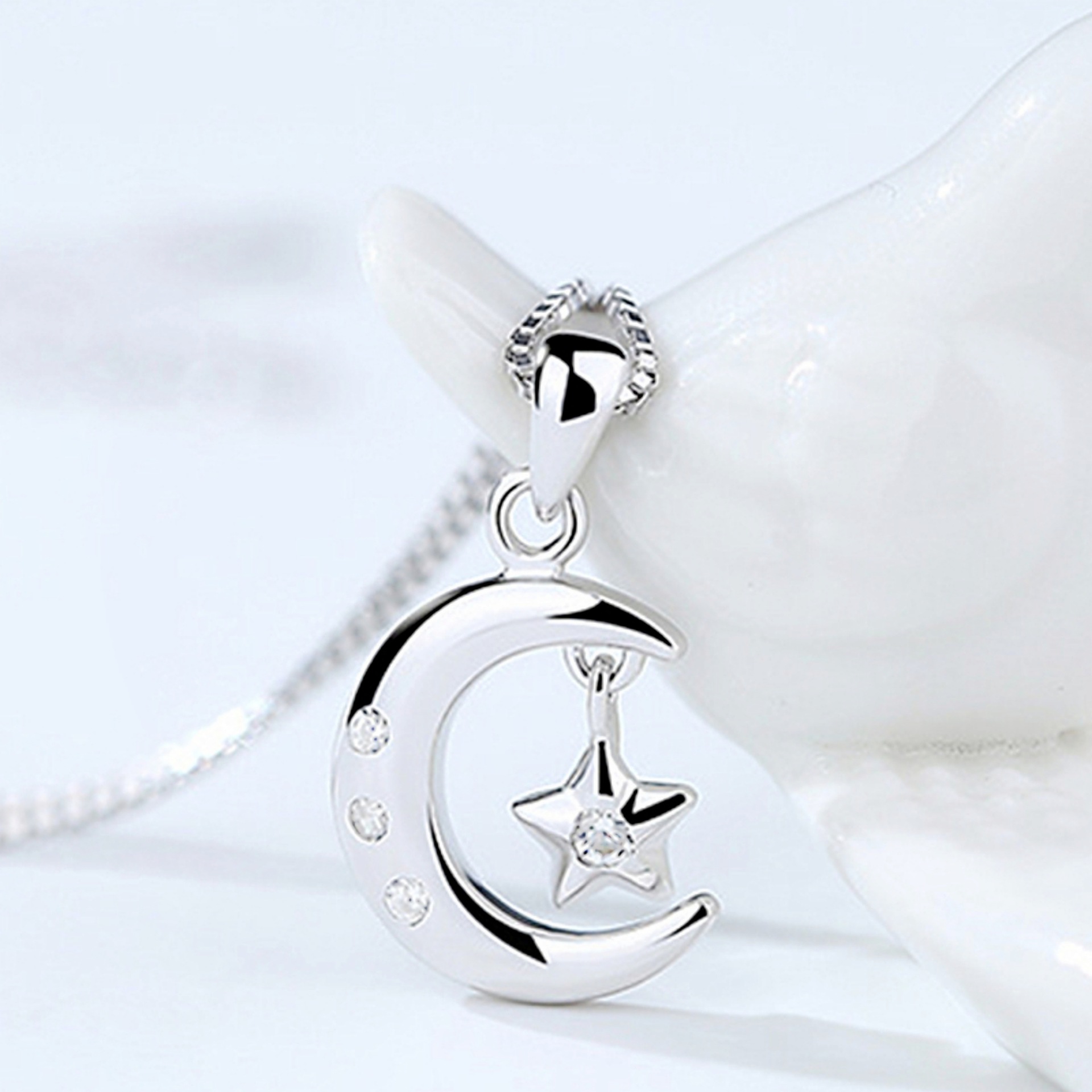 Smart Pendant Star Moon Clavicle Chain