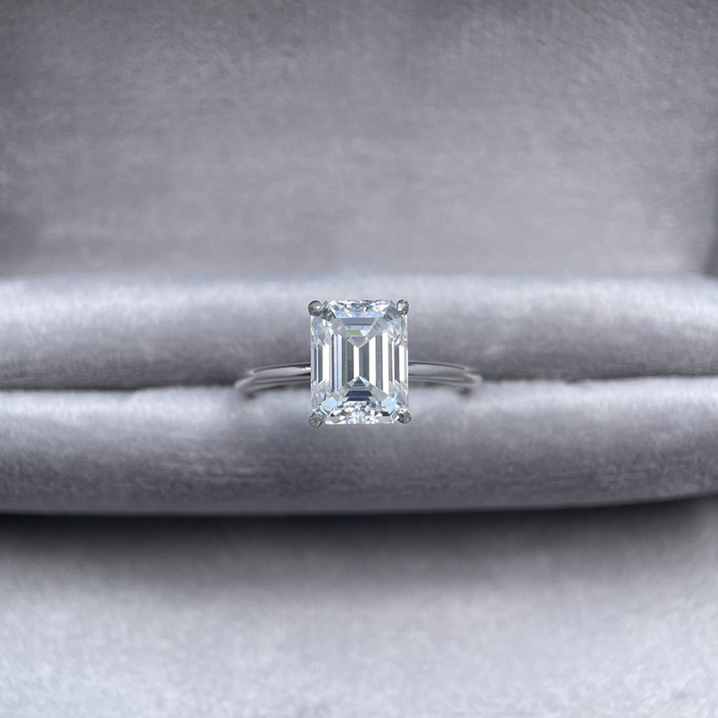 Moissanite Diamond Ring