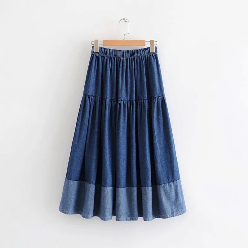 Plus-size Denim Skirt Flared Hem