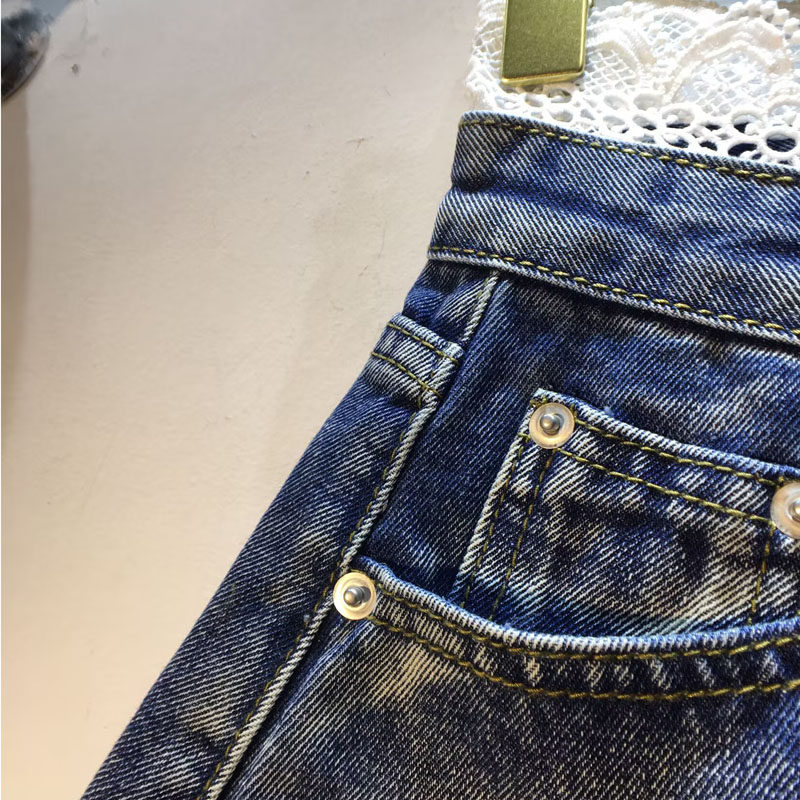 High-waisted Slimming Raw-edge Denim Shorts For Women