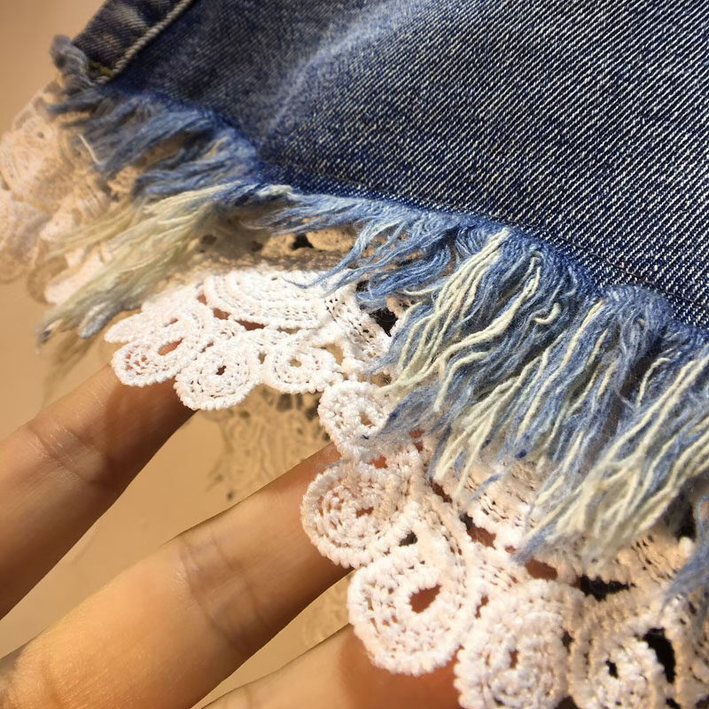 High-waisted Slimming Raw-edge Denim Shorts For Women
