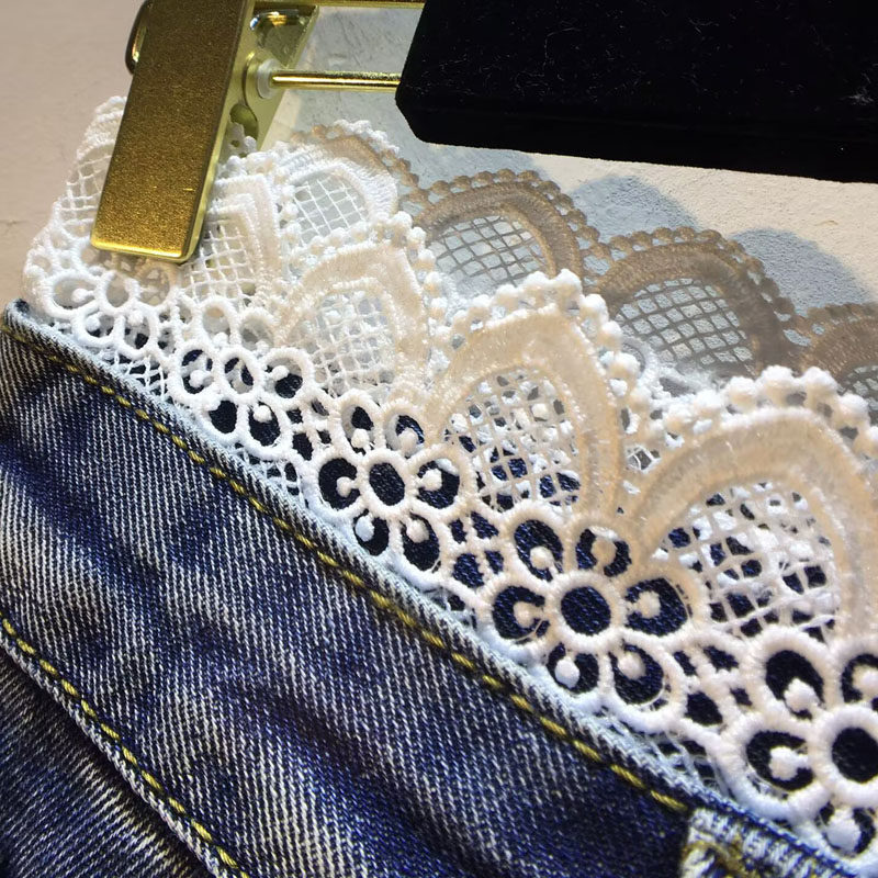 High-waisted Slimming Raw-edge Denim Shorts For Women