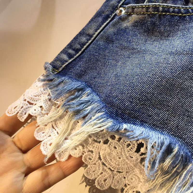 High-waisted Slimming Raw-edge Denim Shorts For Women