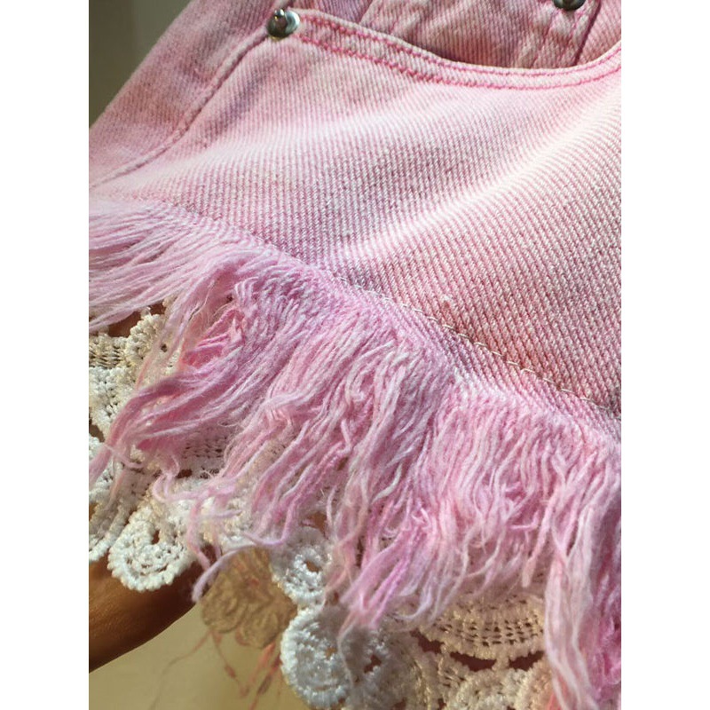 High-waisted Slimming Raw-edge Denim Shorts For Women