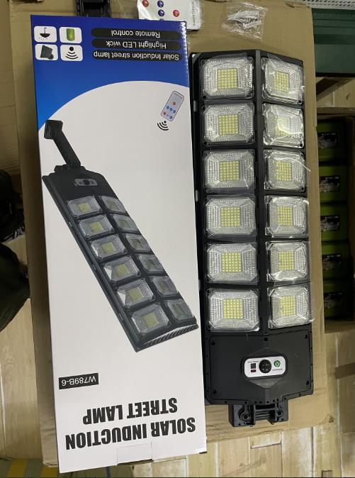LED Solar Streetlight