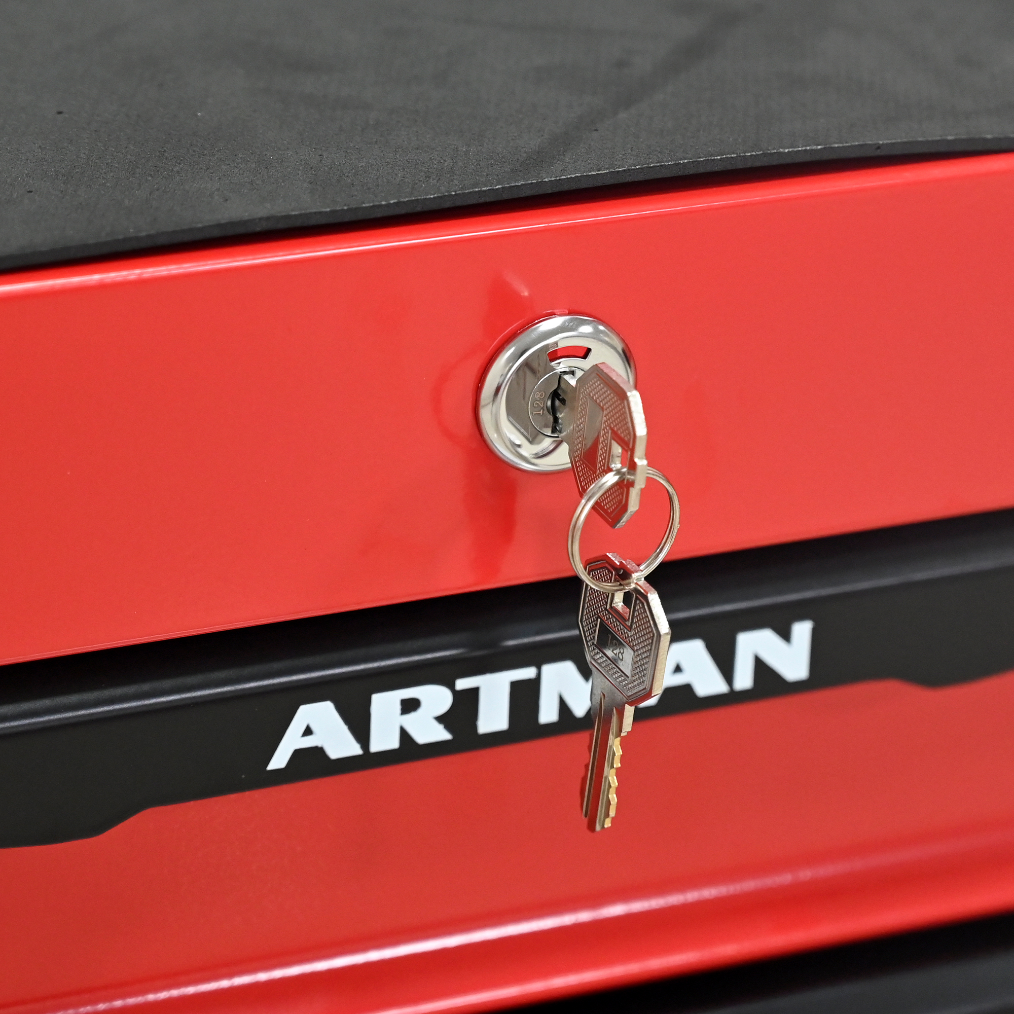 Rolling Metal Tool Chest