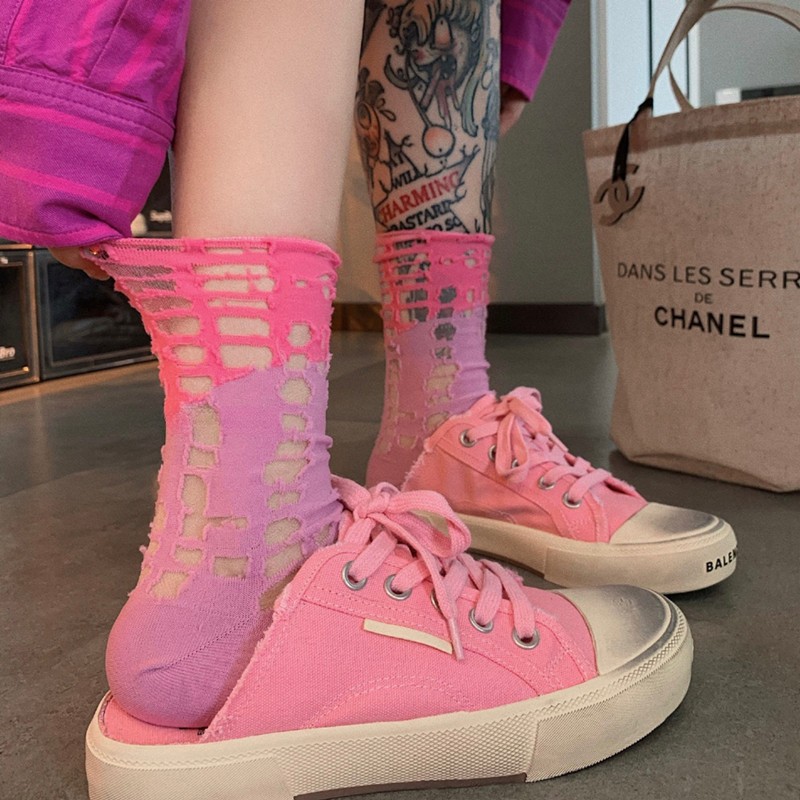 Color Blocked Hole Socks