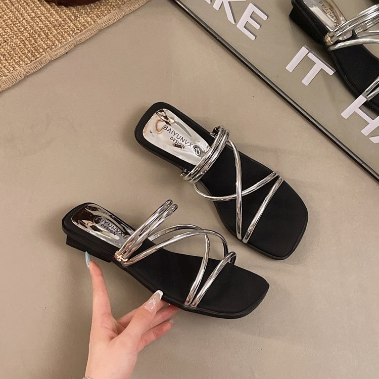 Women's Retro Style Sandals with Thick Heel