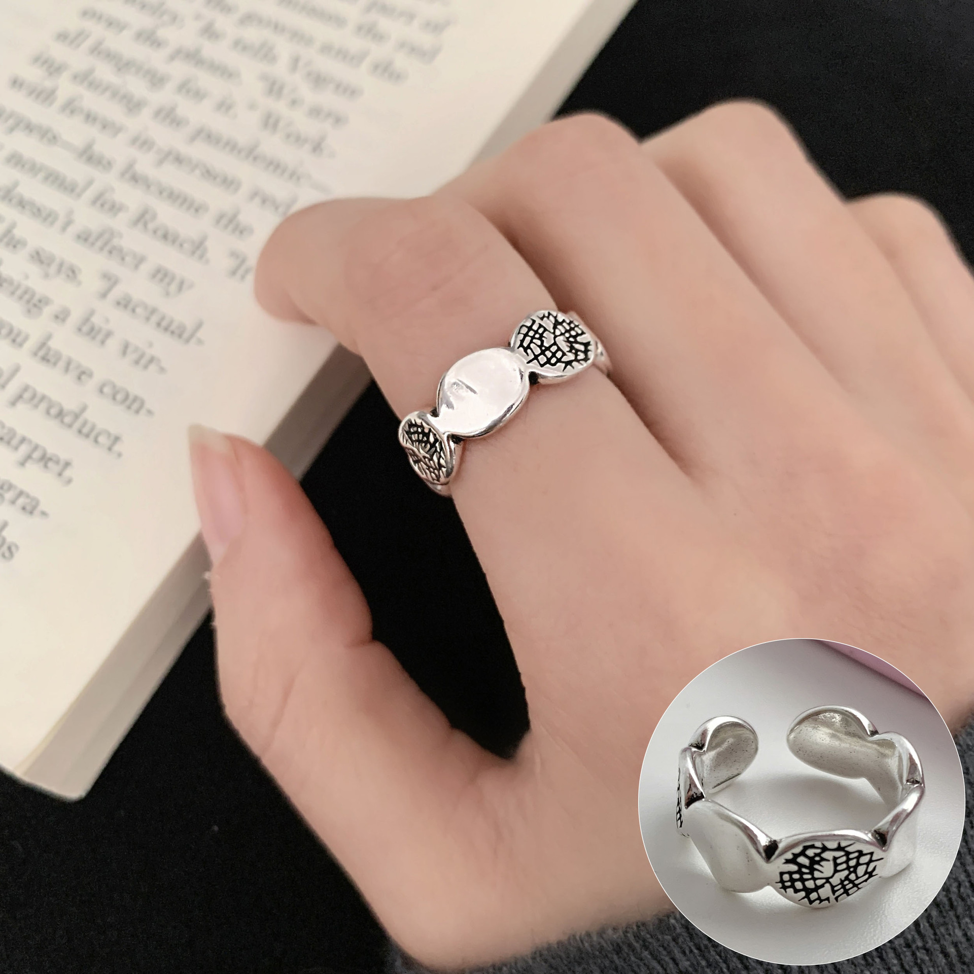 Graffiti Horse Ring