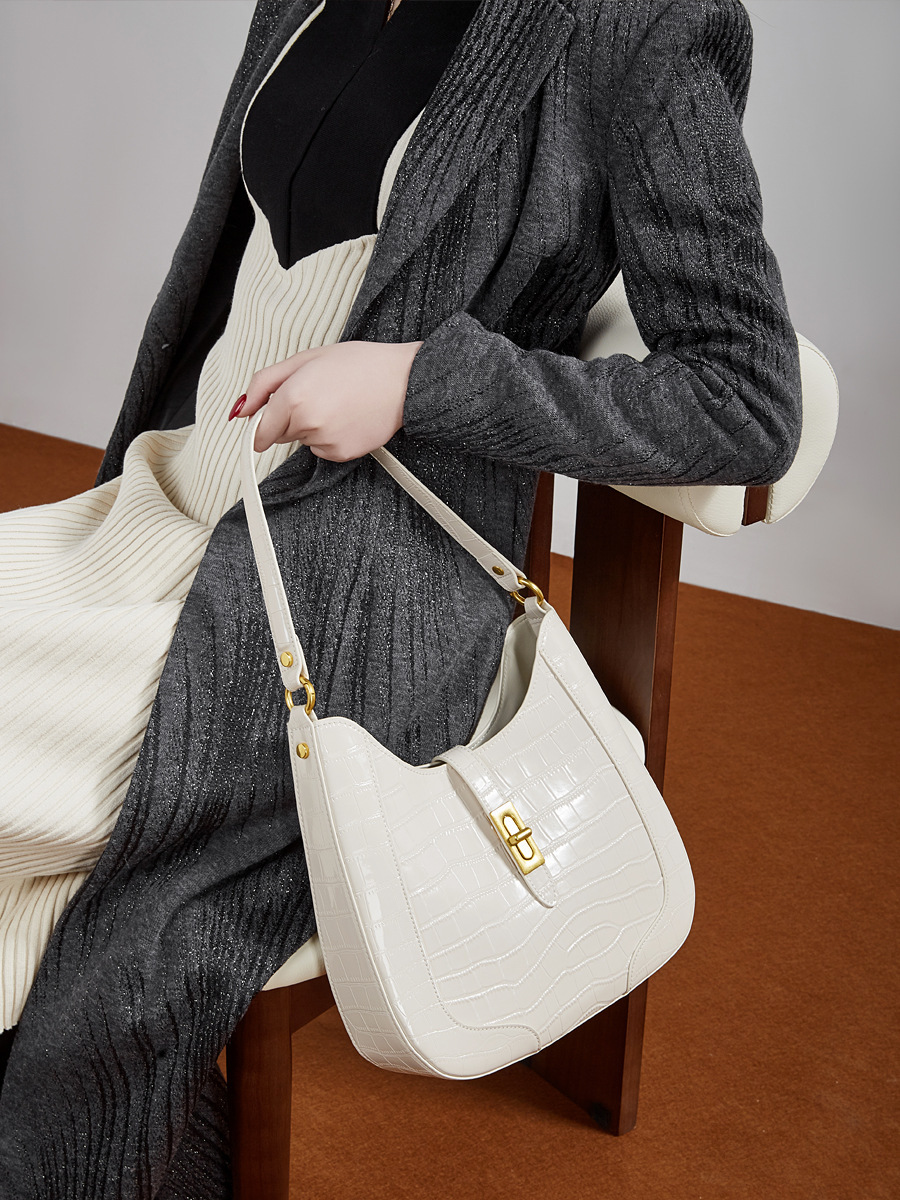 Crocodile Pattern Leather Bag