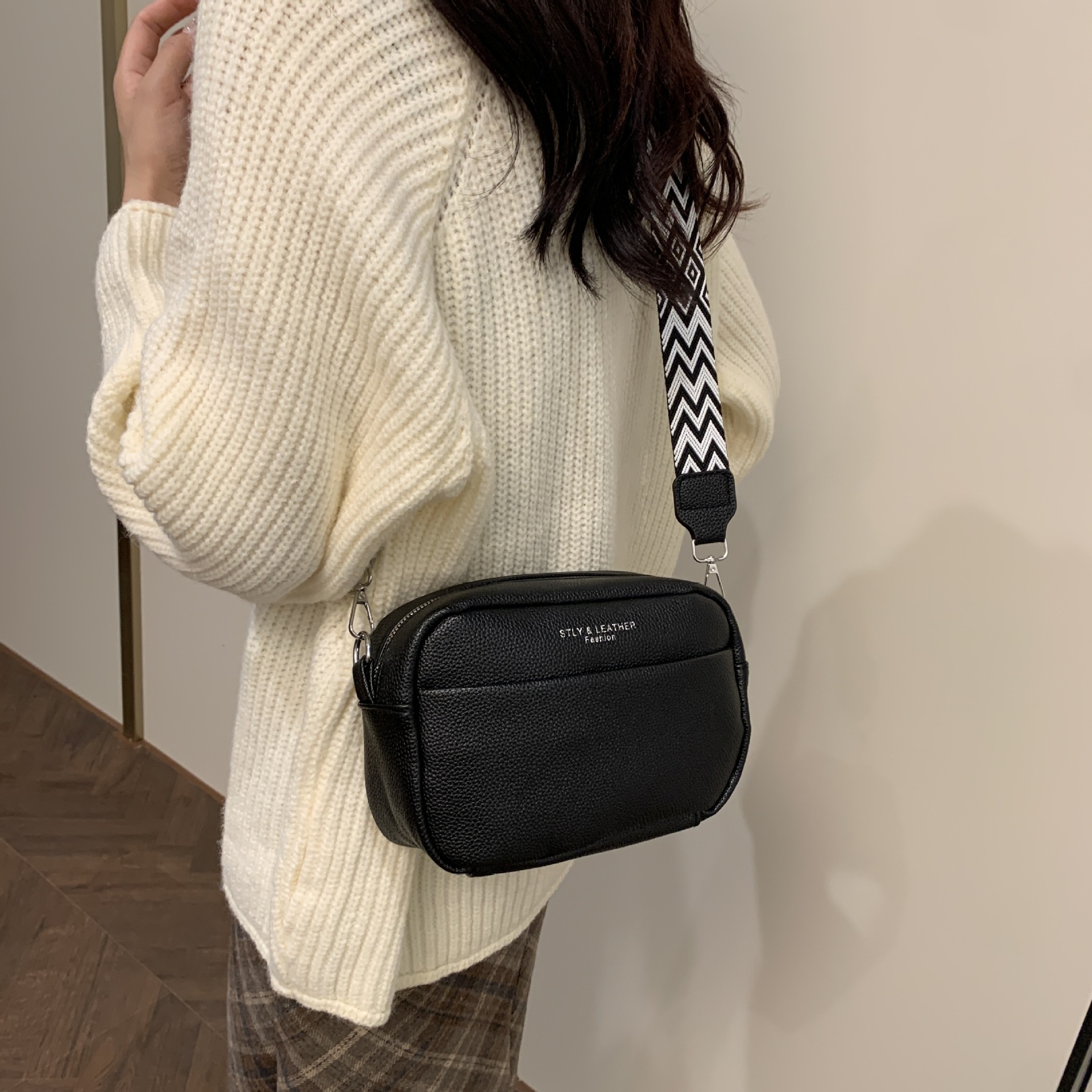 Solid Color Shoulder Bag