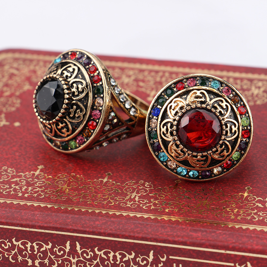 Luxury Rhinestone Ring Set