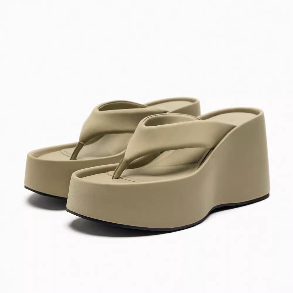 Thick-soled Non-slip Beach Shoes