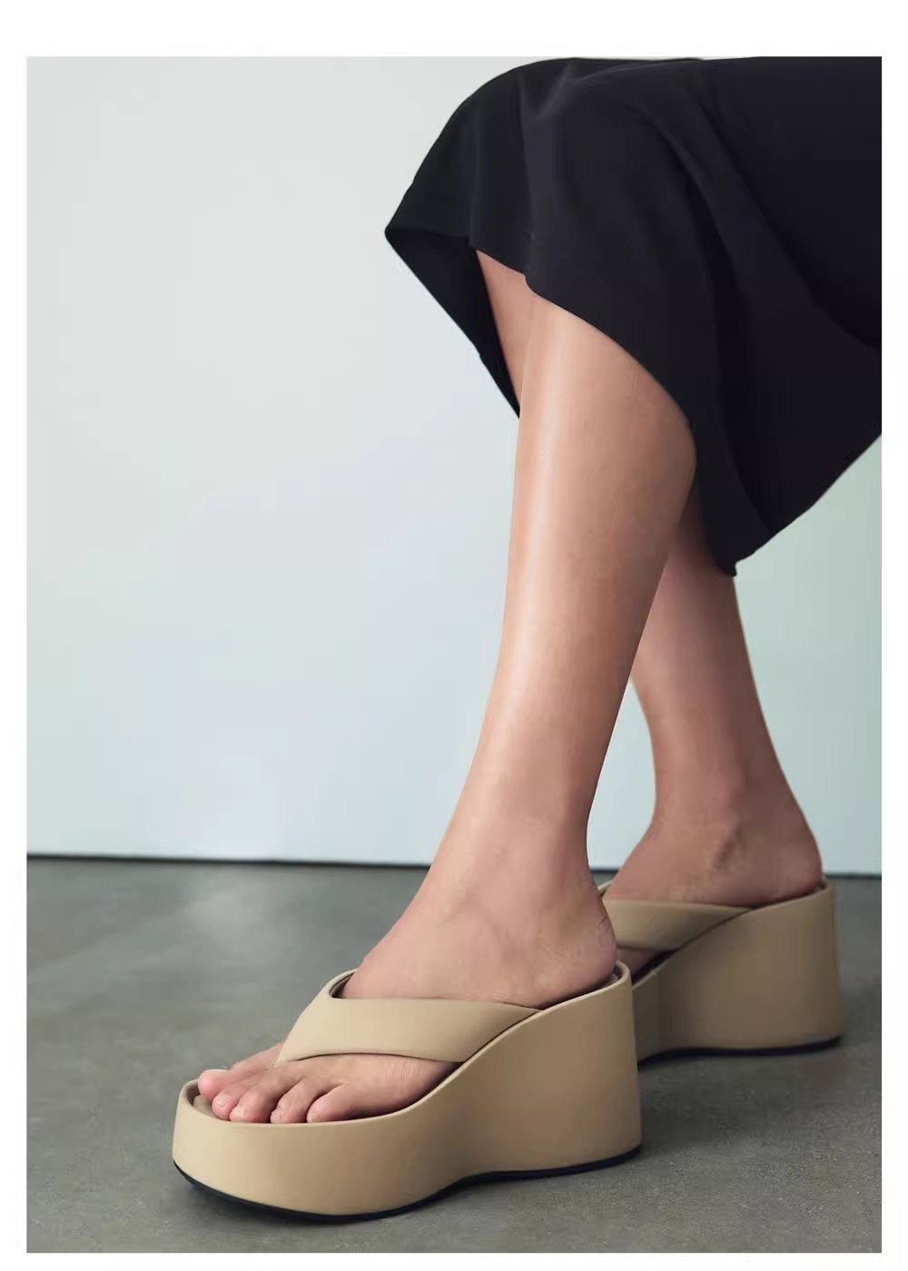 Thick-soled Non-slip Beach Shoes