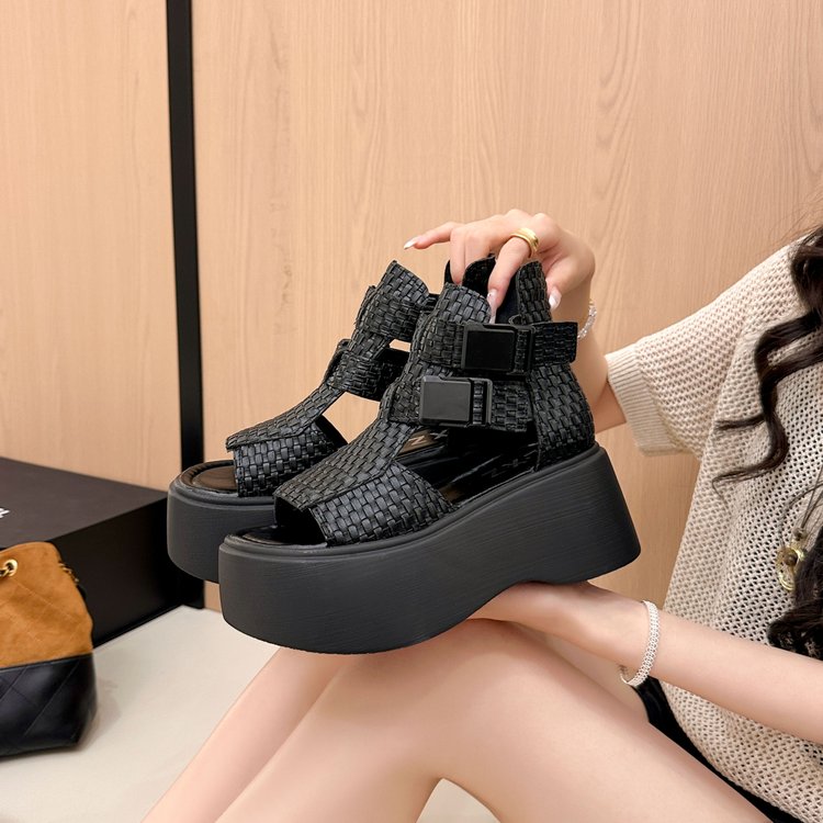 Women's Sandals